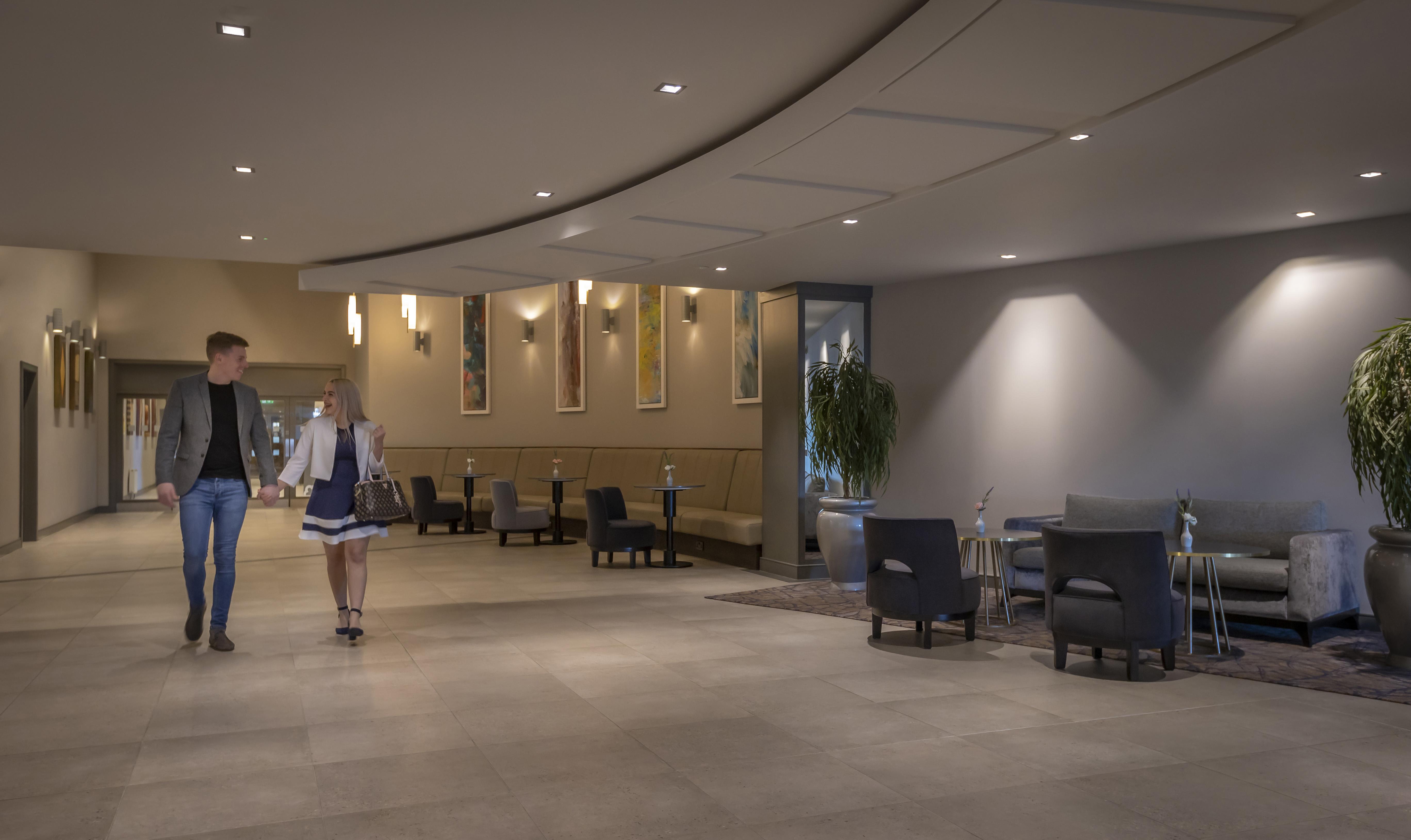 Maldron Hotel Tallaght Exterior foto